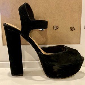Steve Madden JILLYY Black Suede Platform Heels 7.5